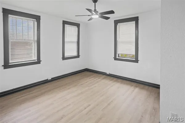 $340,000 | 821-823 Niedringhaus Avenue, Unit AD, Granite City, IL 62040
