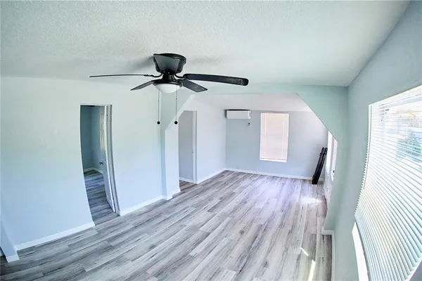 $2,350 | 3917 East Hanna Avenue, Tampa, FL 33610