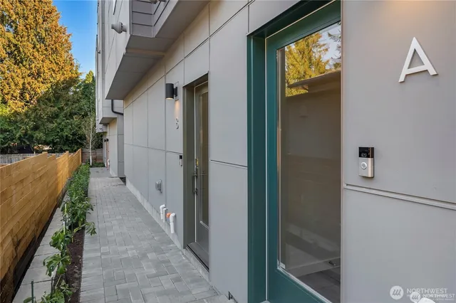 a view of a pathway of a house