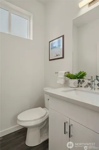 $799,000 | 18526 Wallingford Avenue North, Unit B, Shoreline, WA 98133