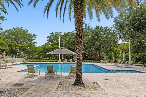 $500,000 | 11045 Southwest 113th Place, Miami, FL 33176