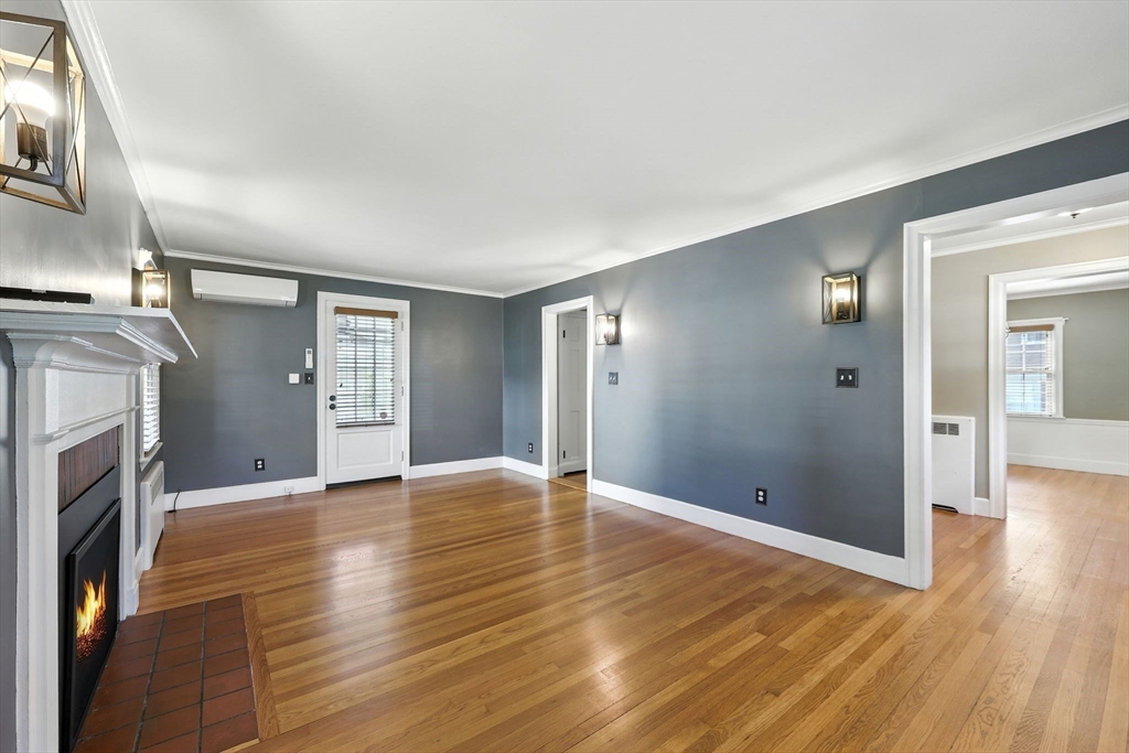 95 Field Road Longmeadow, MA 01106 - Photo 6 of 42 Gallery Image 6
