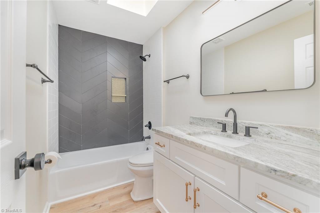 2804 Kings Mill Road Greensboro, NC 27407 - Photo 37 of 50 2nd full bathroom