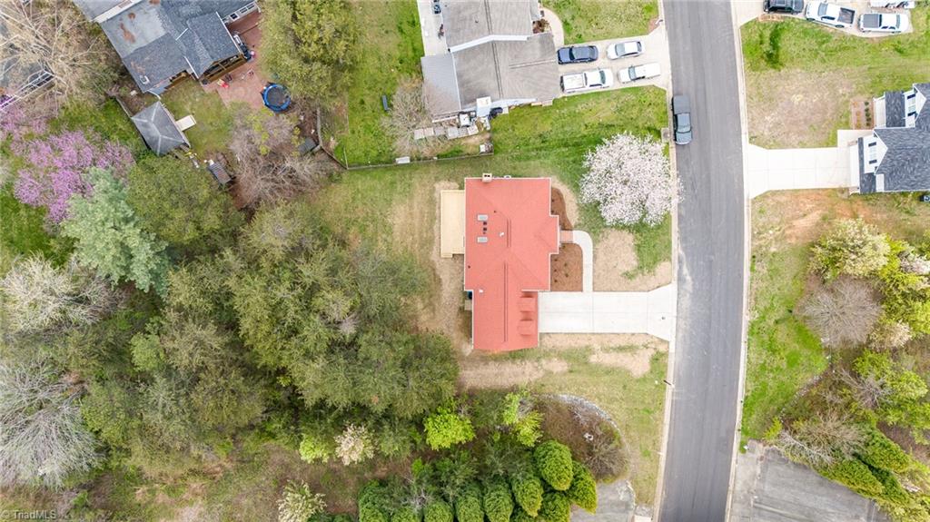 2804 Kings Mill Road Greensboro, NC 27407 - Photo 46 of 50