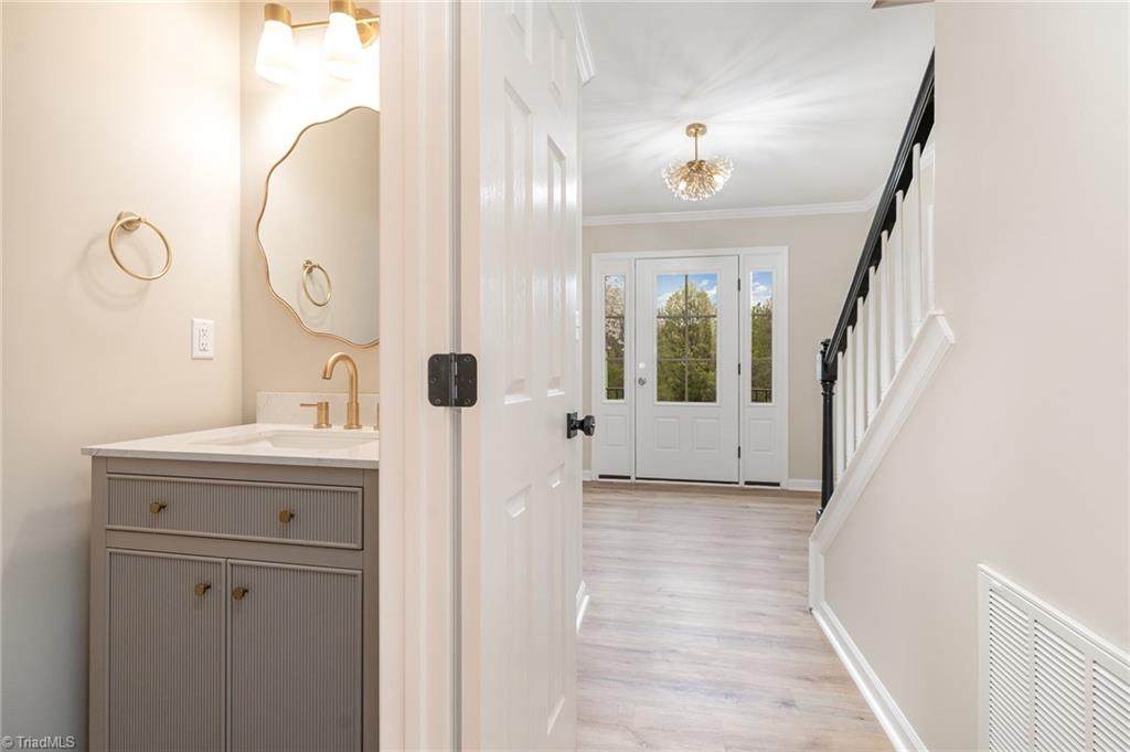 2804 Kings Mill Road Greensboro, NC 27407 - Photo 7 of 50 Half bathroom