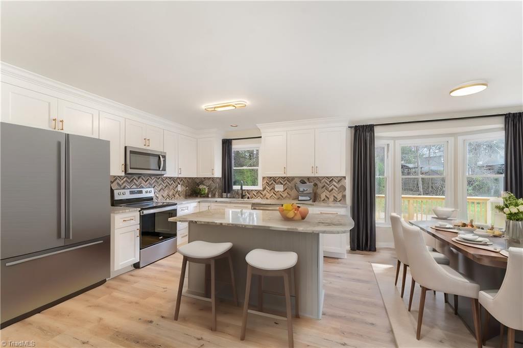 2804 Kings Mill Road Greensboro, NC 27407 - Photo 8 of 50 Kitchen virtually staged