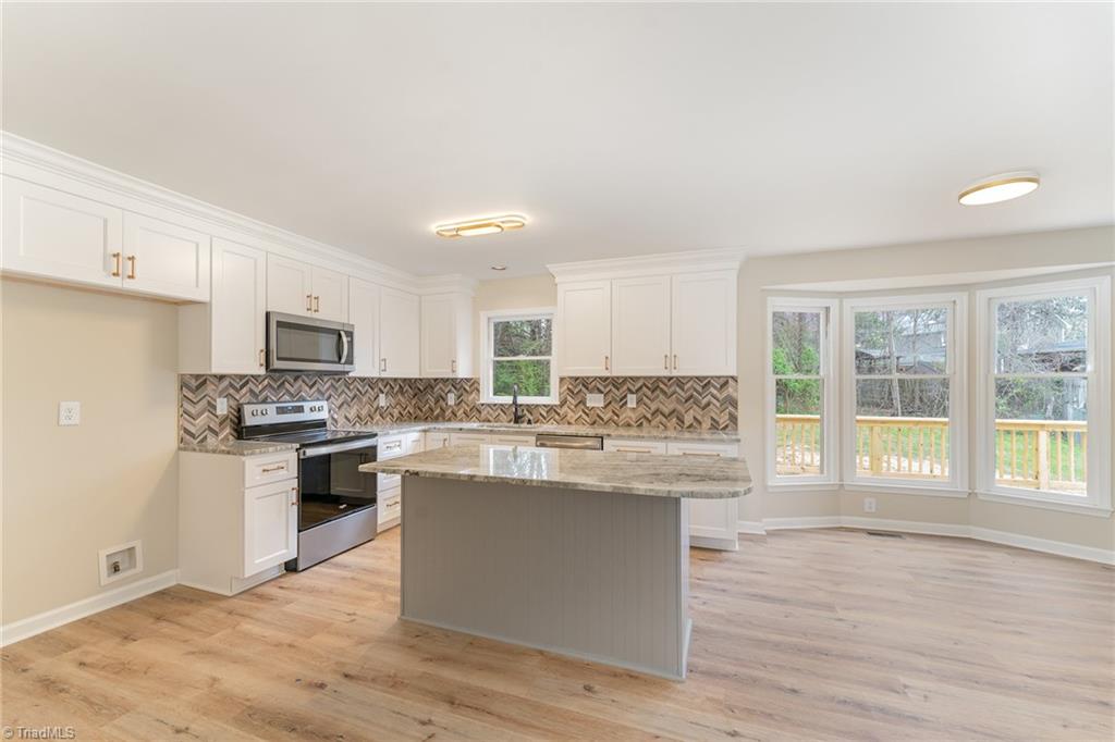 2804 Kings Mill Road Greensboro, NC 27407 - Photo 9 of 50 Kitchen