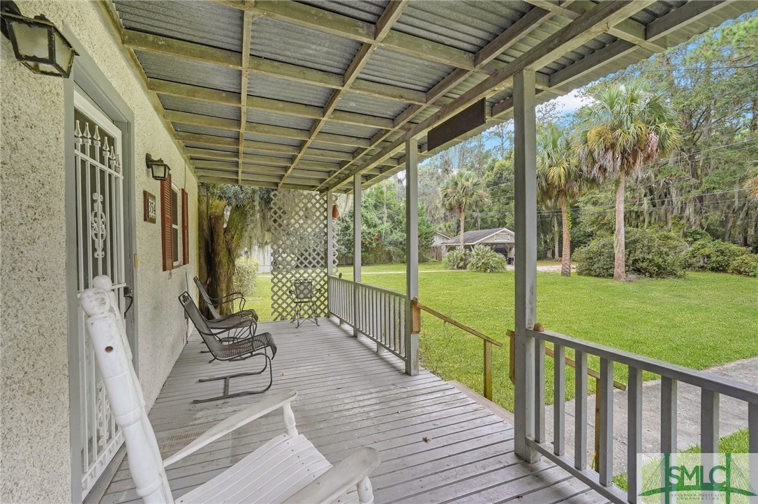 354 Island Road Savannah, GA 31406 - Photo 5 of 47