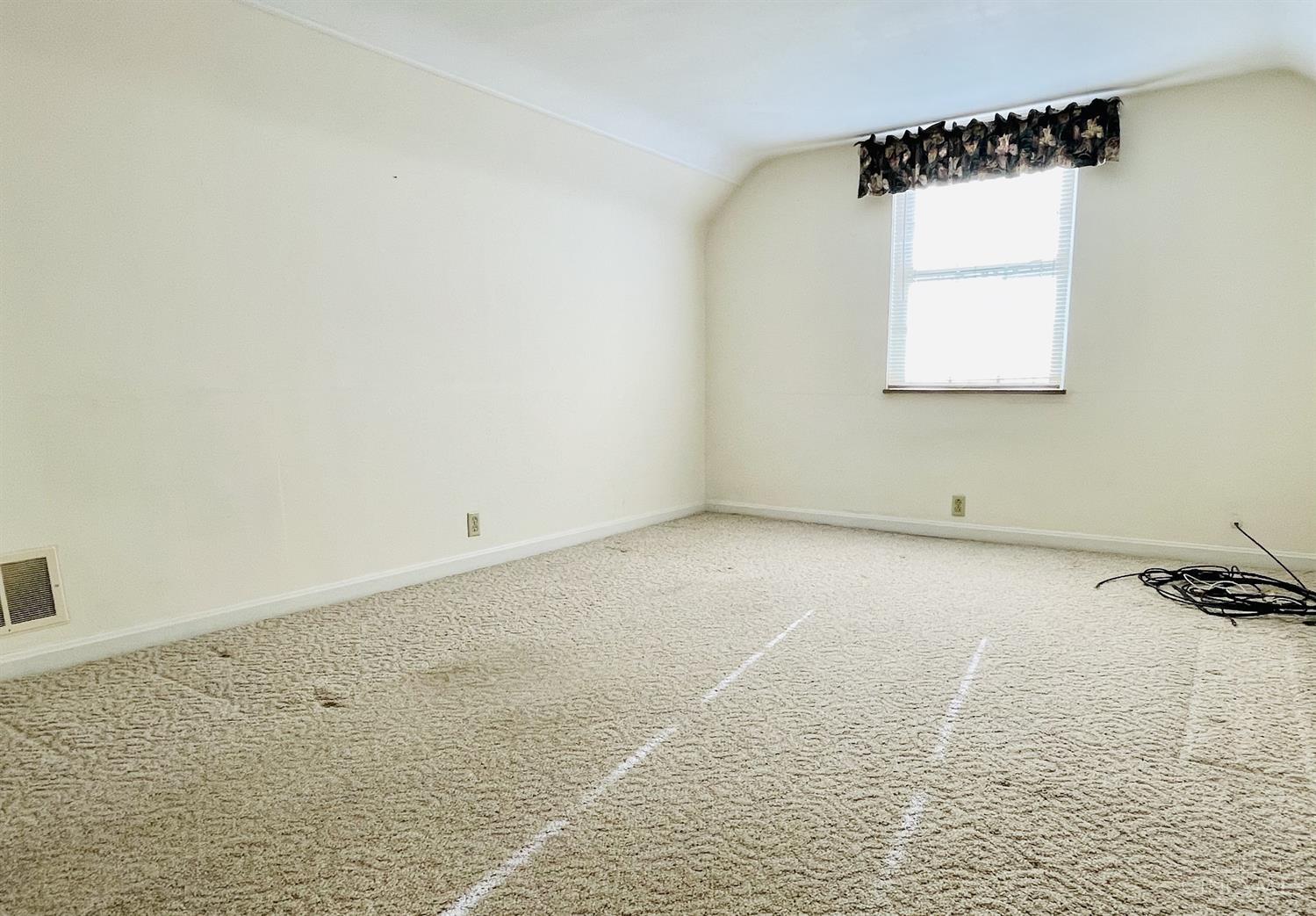 8718 Plainfield Road Cincinnati, OH 45236 - Photo 14 of 26 Gallery Image 14