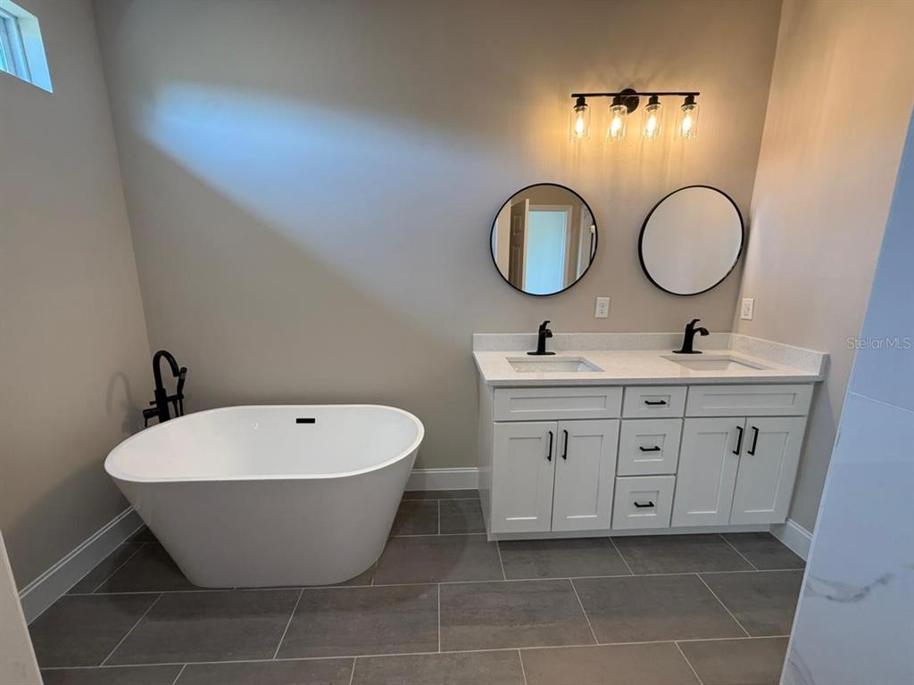 2598 Southwest 154th Place Road Ocala, FL 34473 - Photo 20 of 37