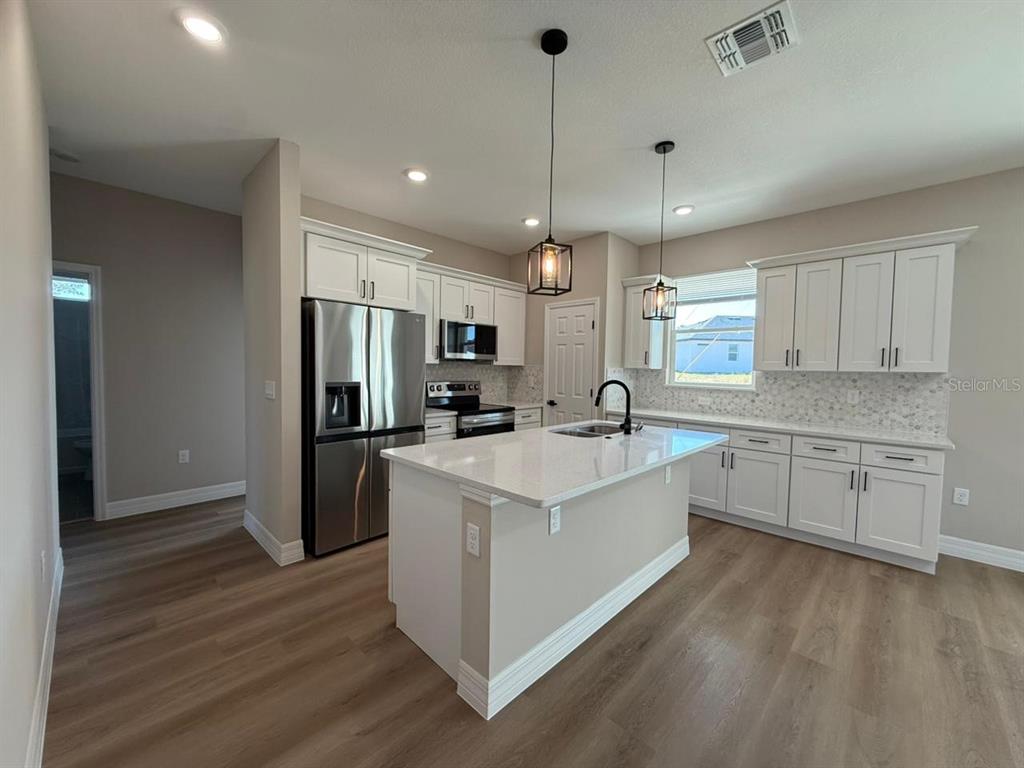 2598 Southwest 154th Place Road Ocala, FL 34473 - Photo 9 of 37