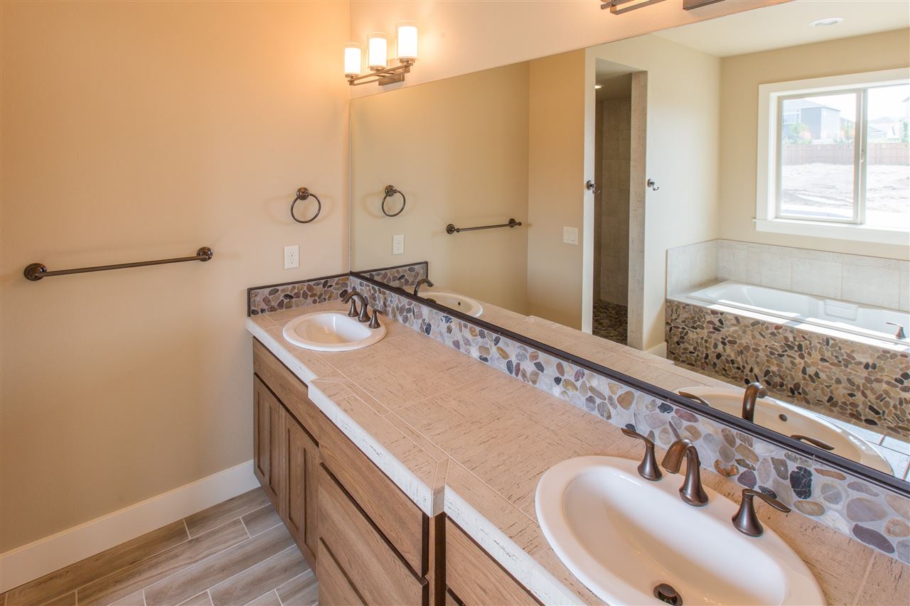 732 West Basalt Ridge Drive Spokane, WA 99224 - Photo 11 of 14 Gallery Image 11