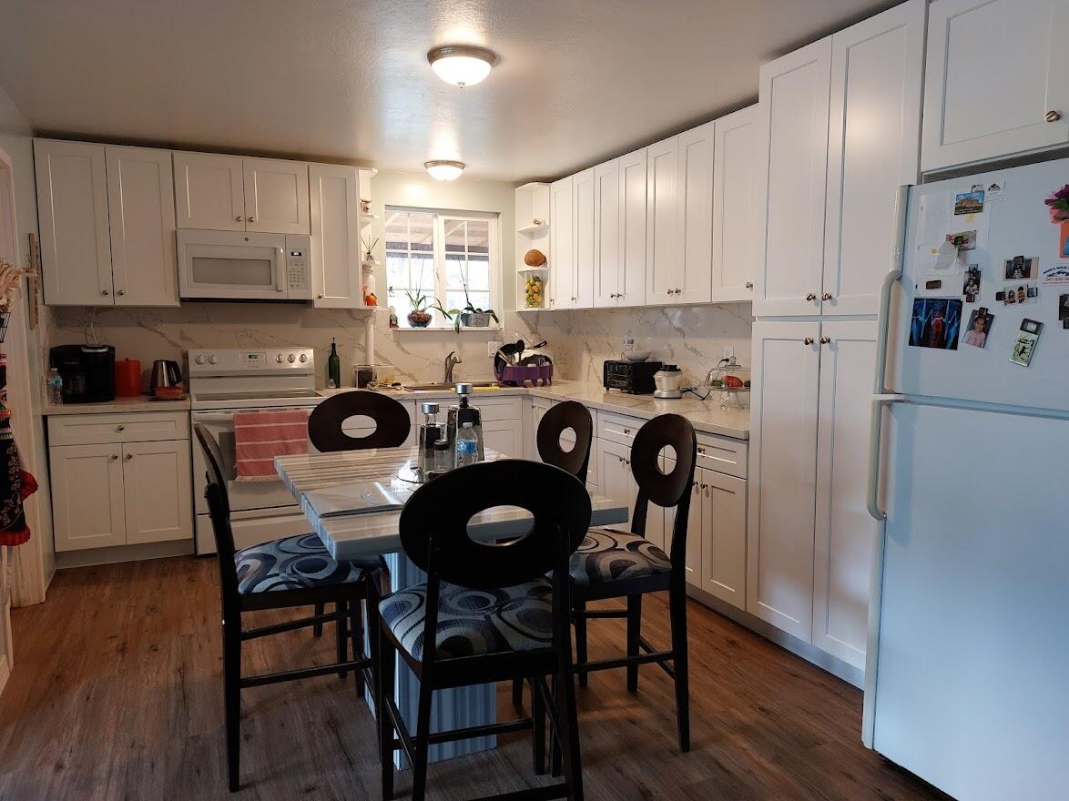 10101 Blackwell Road Central Point, OR 97502 - Photo 12 of 30 1010113