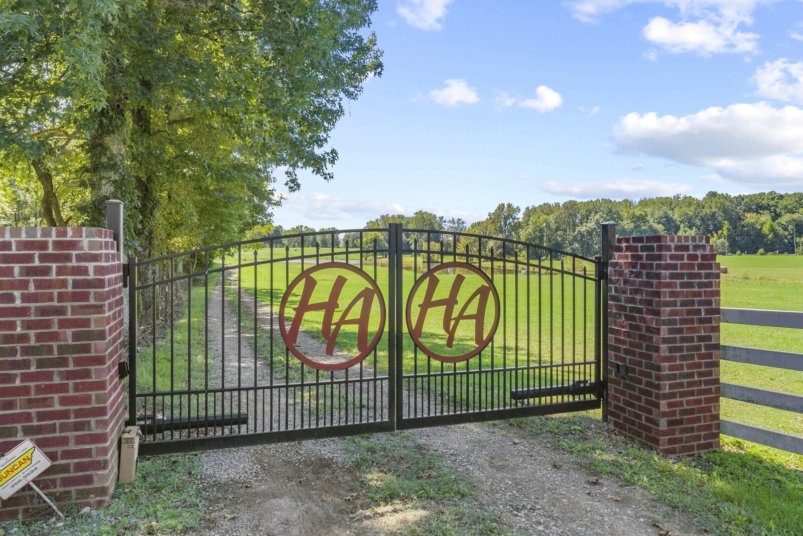 4409 Old Coopertown Road Springfield, TN 37172 - Photo 2 of 49 Gallery Image 2