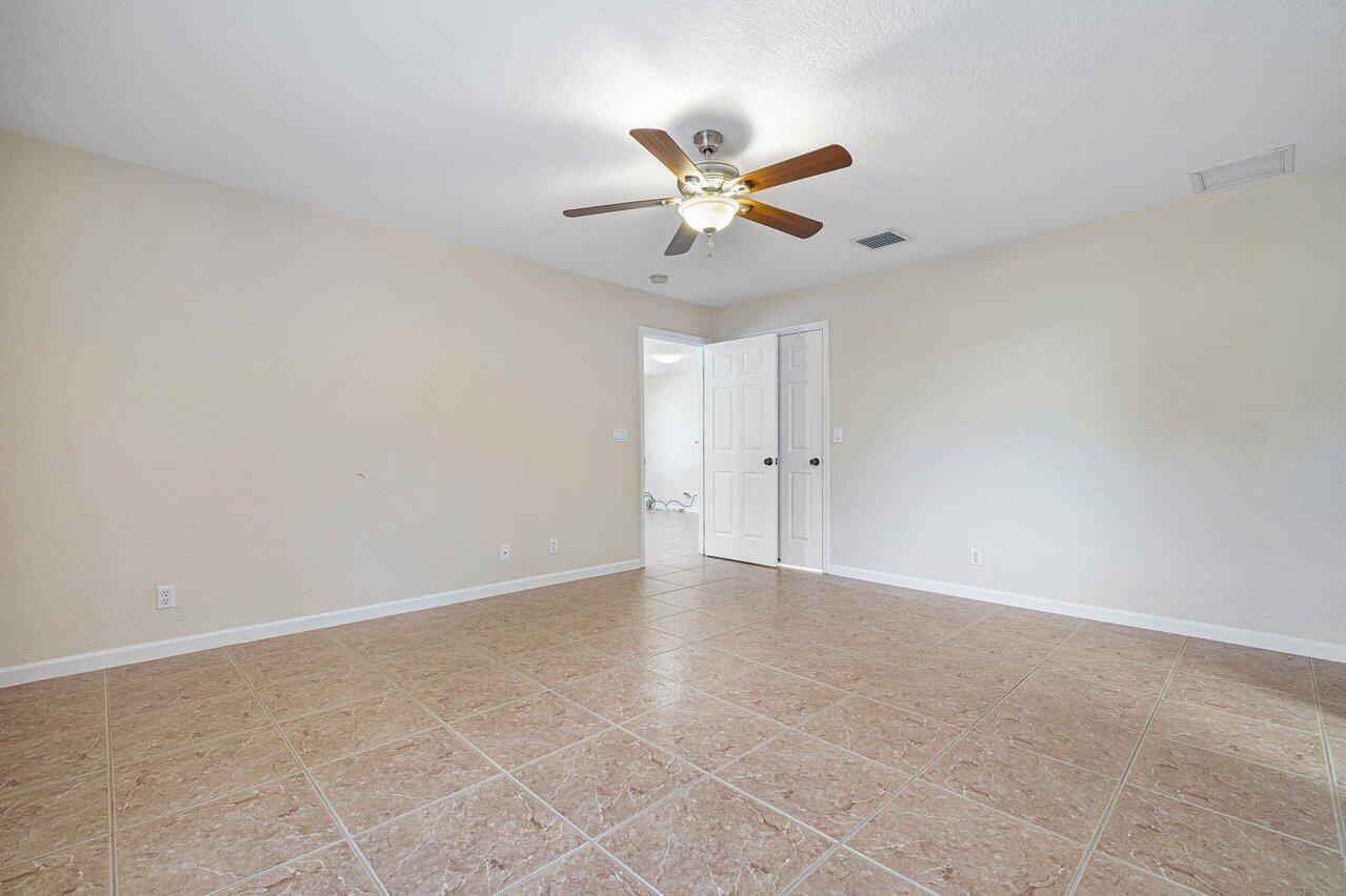 5592 1st Road Lake Worth, FL 33467 - Photo 14 of 22 014-55921stRoad-LakeWorth-FL-33467-SMALL