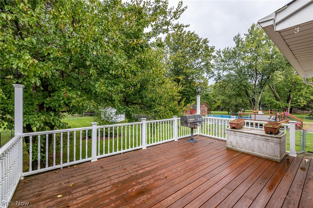 958 Lander Road Cleveland, OH 44143 - Photo 27 of 32