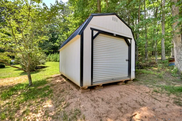 a front view of house with yard