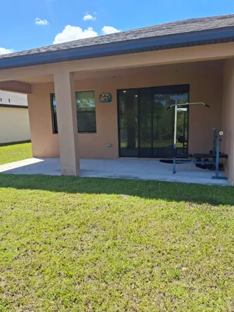 $2,600 | 6545 Northwest Oaklawn Way, Port St. Lucie, FL 34983