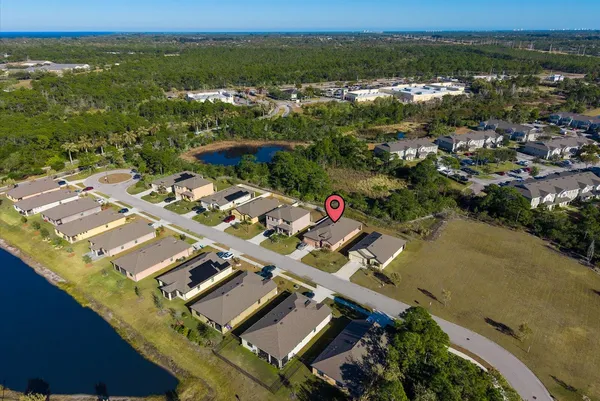$2,600 | 6545 Northwest Oaklawn Way, Port St. Lucie, FL 34983