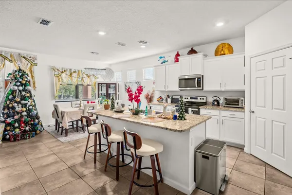 $2,800 | 6545 Northwest Oaklawn Way, Port St. Lucie, FL 34983