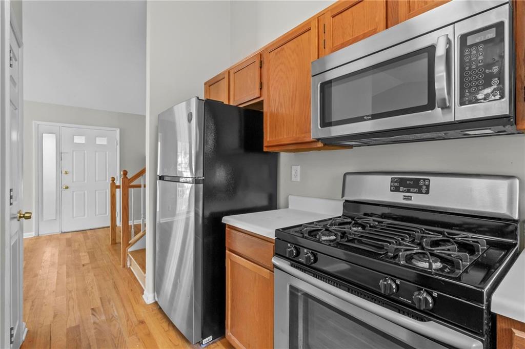 2771 Royal Bluff Decatur, GA 30030 - Photo 17 of 33