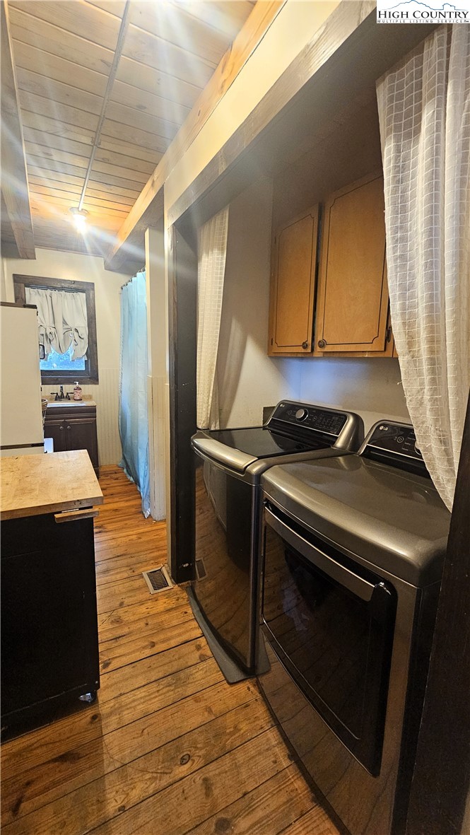 480 Schoolhouse Ridge Boone, NC 28607 - Photo 16 of 48