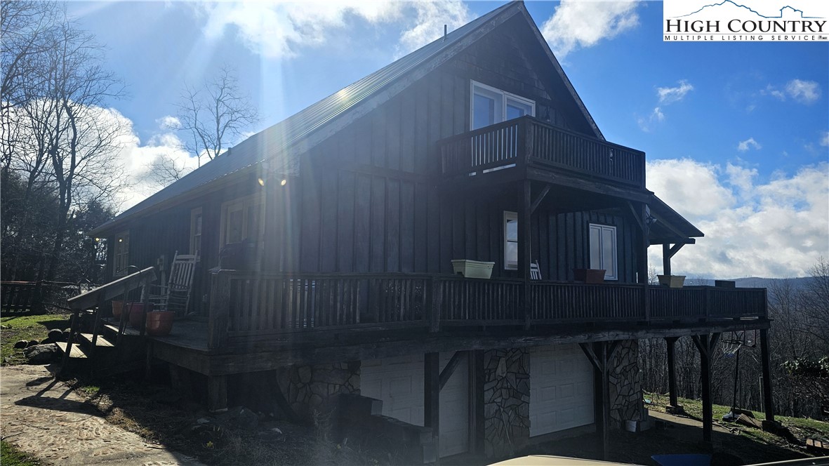 480 Schoolhouse Ridge Boone, NC 28607 - Photo 3 of 48