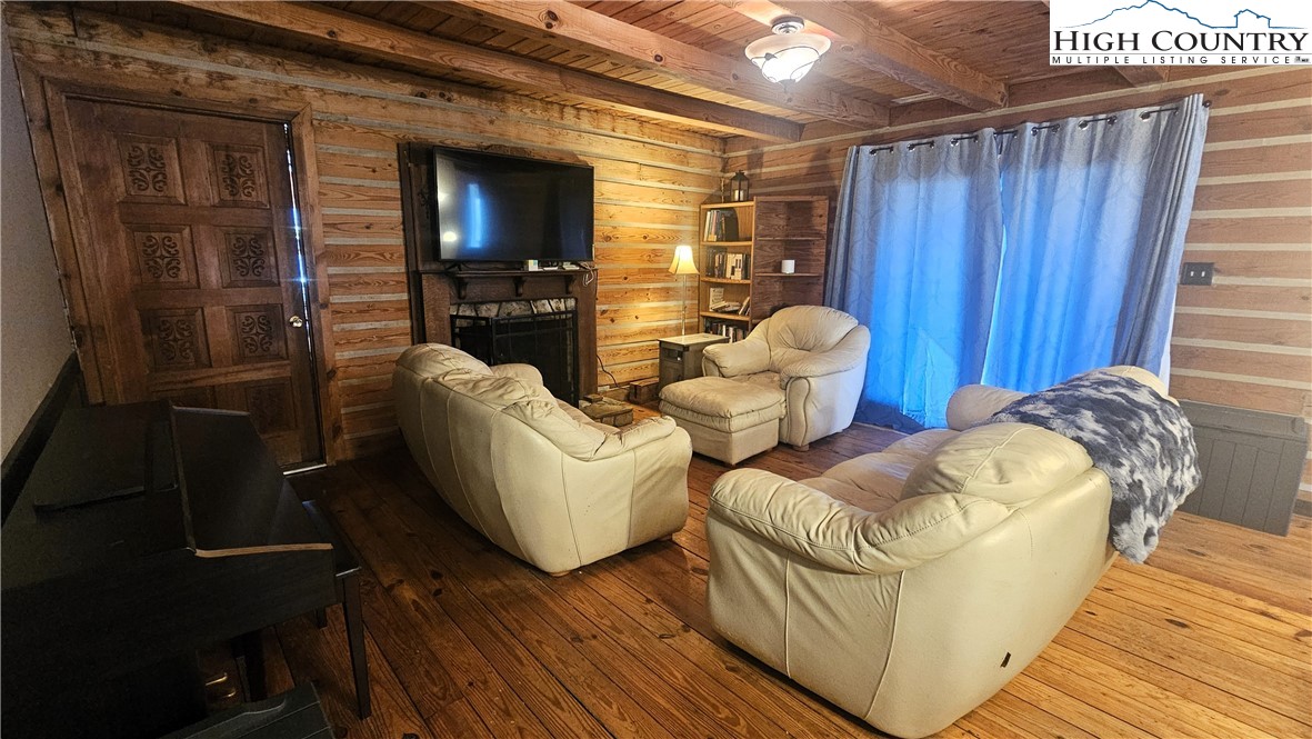 480 Schoolhouse Ridge Boone, NC 28607 - Photo 10 of 48