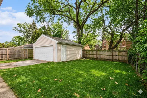 $499,900 | 8117 West 30th Street, North Riverside, IL 60546
