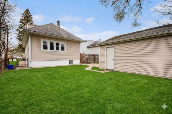 $499,900 | 8117 West 30th Street, North Riverside, IL 60546
