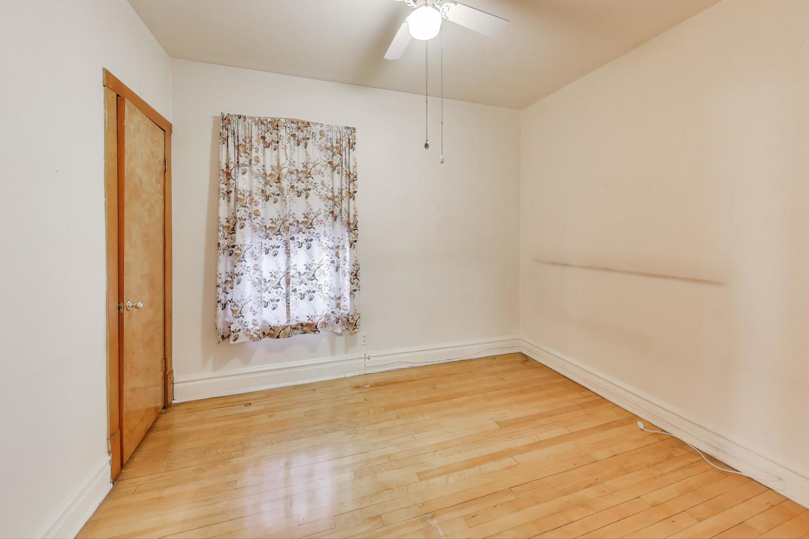 3958 South Rockwell Street Chicago, IL 60632 - Photo 15 of 38 a view of small space