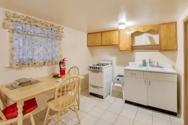 $295,000 | 3958 South Rockwell Street, Chicago, IL 60632