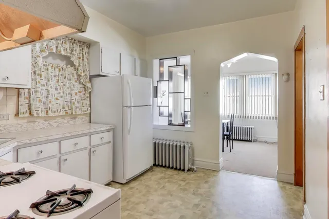 $295,000 | 3958 South Rockwell Street, Chicago, IL 60632