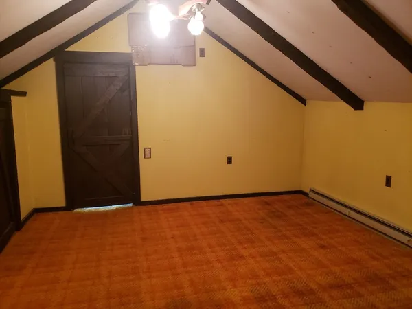 $2,200 | 385 East Broadway, Unit 1, Gardner, MA 01440