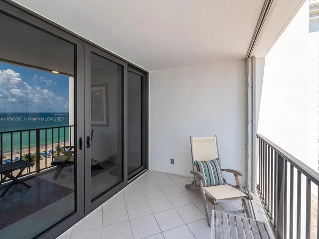 $3,800 | 2401 South Ocean Drive, Unit 1201, Hollywood, FL 33019
