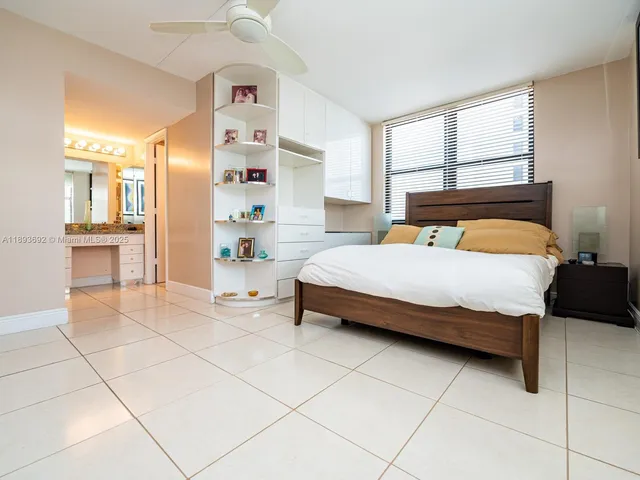 $3,800 | 2401 South Ocean Drive, Unit 1201, Hollywood, FL 33019