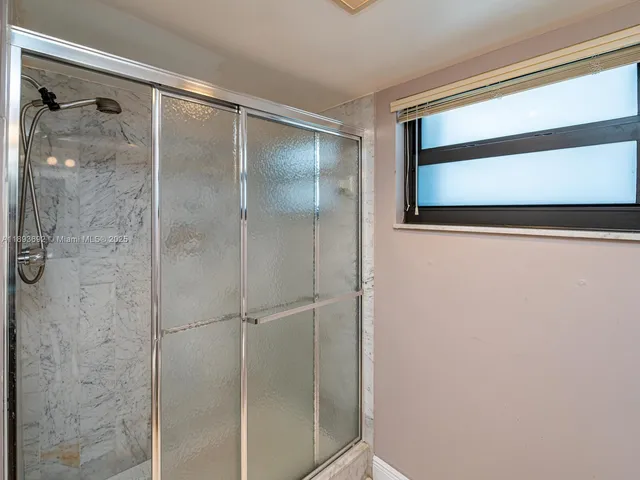 $3,800 | 2401 South Ocean Drive, Unit 1201, Hollywood, FL 33019