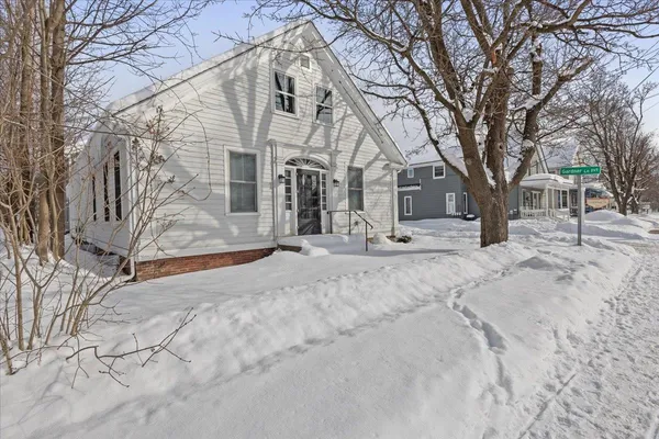 $267,000 | 13 B Gardner Lane, Waterbury, VT 05676