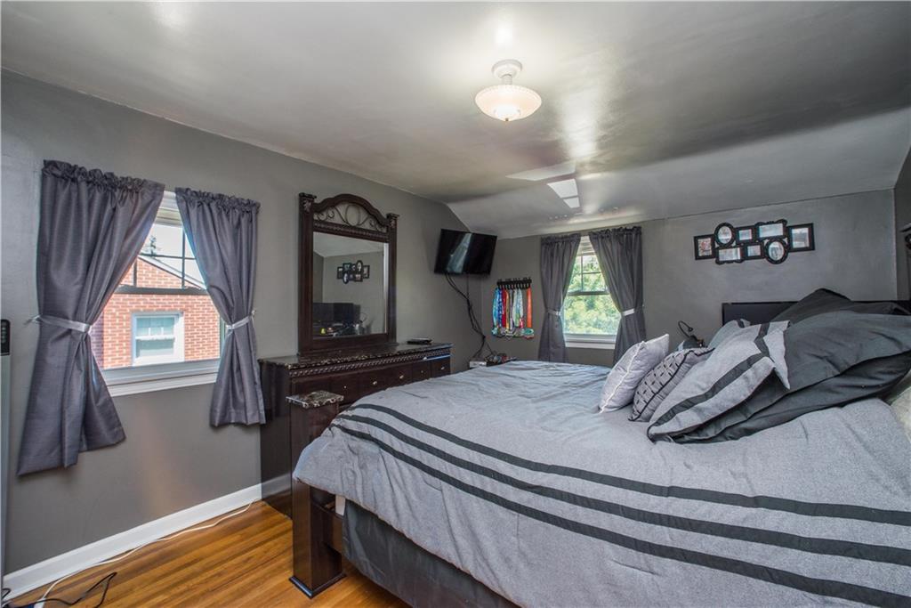 245 Gilkeson Road Pittsburgh, PA 15228 - Photo 12 of 25 Gallery Image 12
