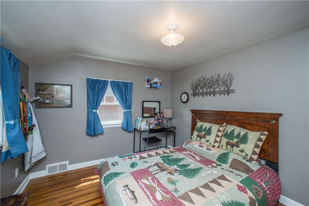245 Gilkeson Road Pittsburgh, PA 15228 - Photo 14 of 25 Gallery Image 14