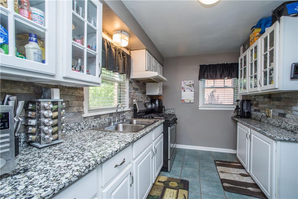 245 Gilkeson Road Pittsburgh, PA 15228 - Photo 6 of 25 Gallery Image 6