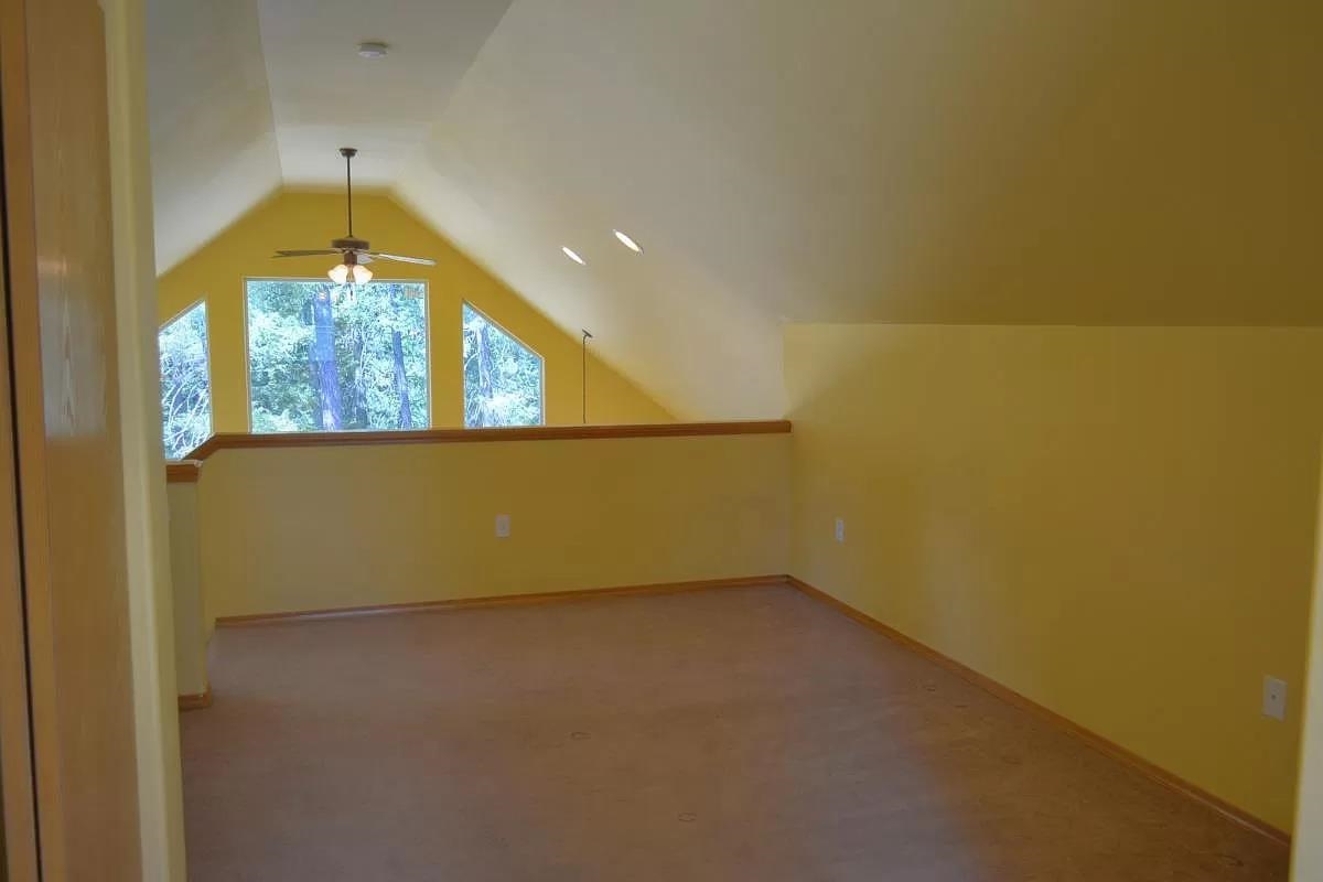 13319 East Randall Road Mead, WA 99021 - Photo 9 of 15 Gallery Image 9