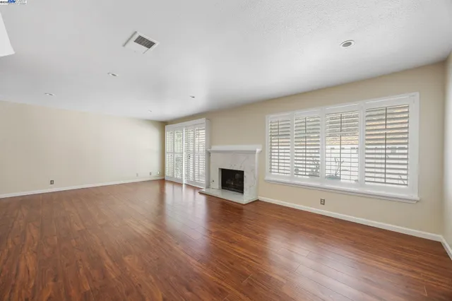 $825,000 | 34 Chimney Rock, Oakland, CA 94605