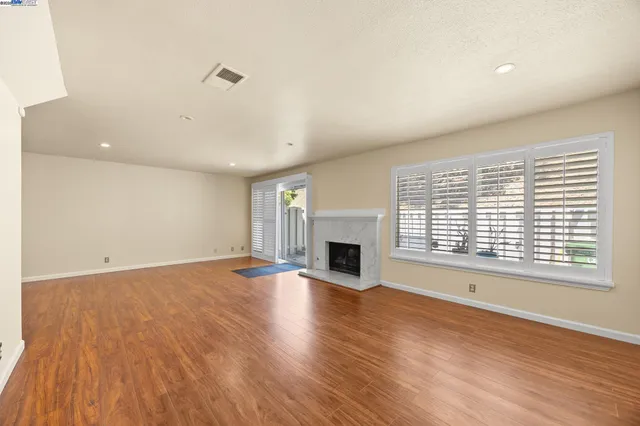 $825,000 | 34 Chimney Rock, Oakland, CA 94605