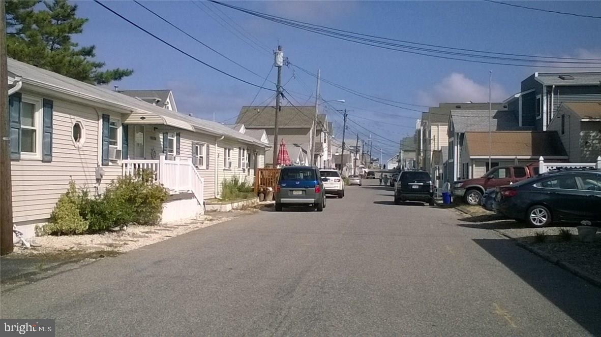 13 East Rutherford Lane Lavallette, NJ 08735 - Photo 11 of 28