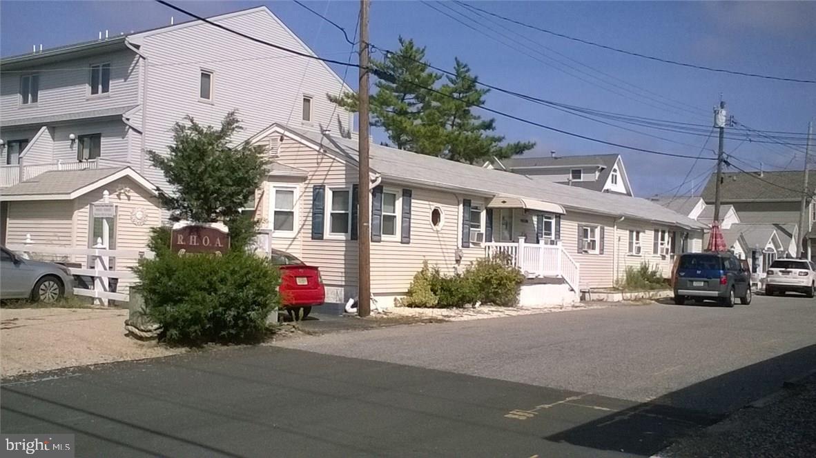 13 East Rutherford Lane Lavallette, NJ 08735 - Photo 6 of 28