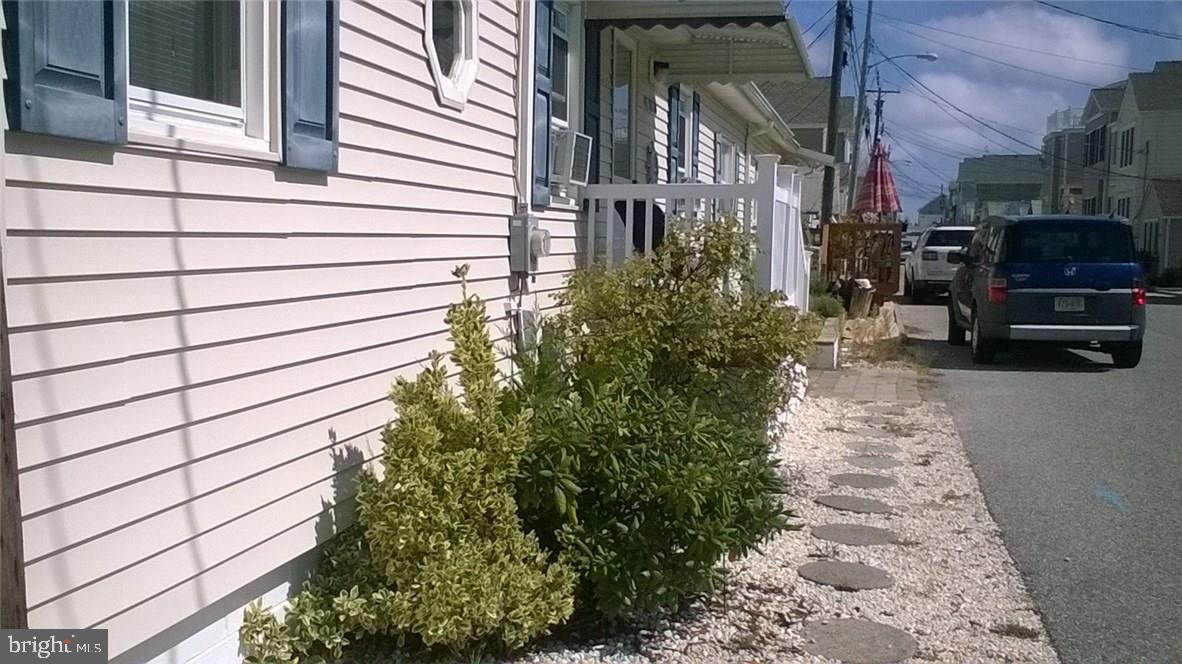 13 East Rutherford Lane Lavallette, NJ 08735 - Photo 9 of 28