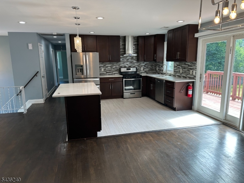 2 Hastings Road Morris Plains, NJ 07950 - Photo 5 of 27