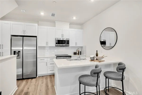 $549,990 | 1954 Avenida Del Sol, Placentia, CA 92870