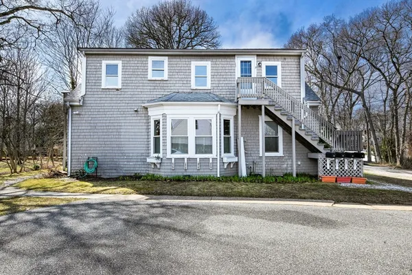$325,000 | 16 Lt Hauser Lane, Unit 3, Falmouth, MA 02540